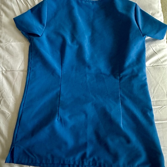 FIGS Casma Scrub Tops for Women size EXTRA SMALL - Picture 2 of 3